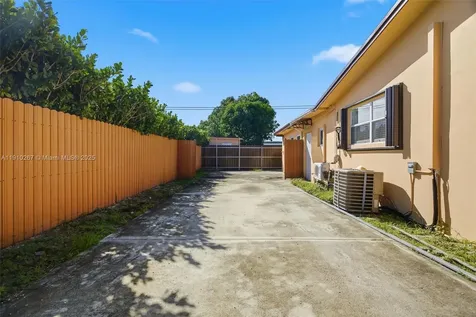 4260 NW 169th Terrace Miami Gardens FL 33055