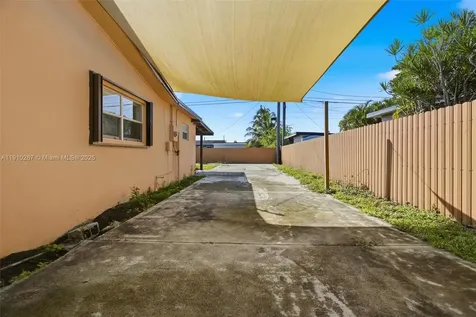 4260 NW 169th Terrace Miami Gardens FL 33055