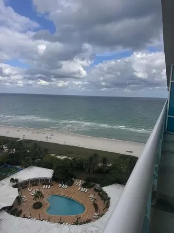 5025 Collins Avenue Miami Beach FL 33140