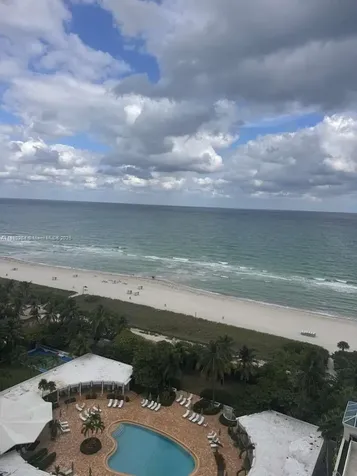 5025 Collins Avenue Miami Beach FL 33140