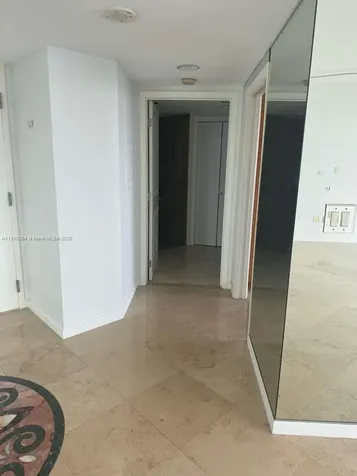 5025 Collins Avenue Miami Beach FL 33140