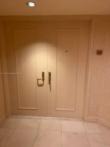 5025 Collins Avenue Miami Beach FL 33140