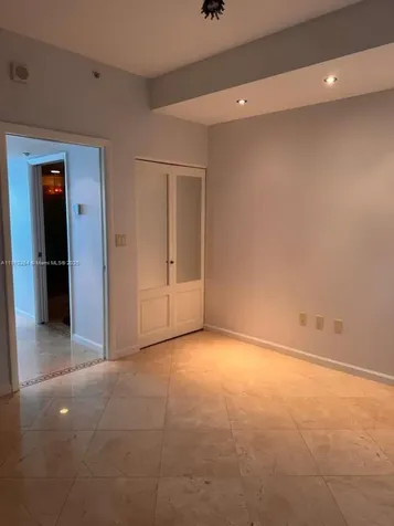 5025 Collins Avenue Miami Beach FL 33140