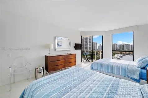 3640 Yacht Club Drive Aventura FL 33180