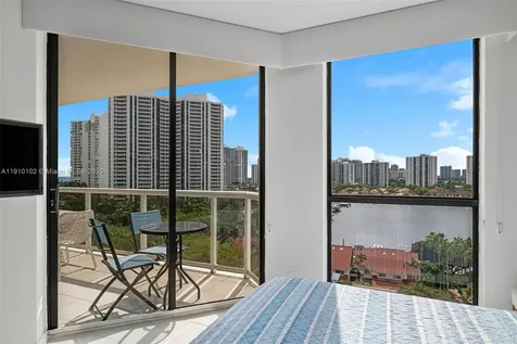 3640 Yacht Club Drive Aventura FL 33180