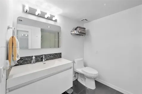3640 Yacht Club Drive Aventura FL 33180