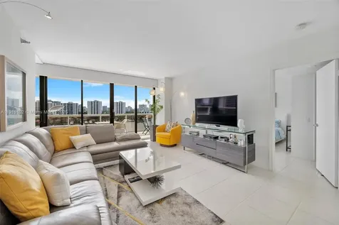 3640 Yacht Club Drive Aventura FL 33180