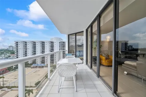 3640 Yacht Club Drive Aventura FL 33180