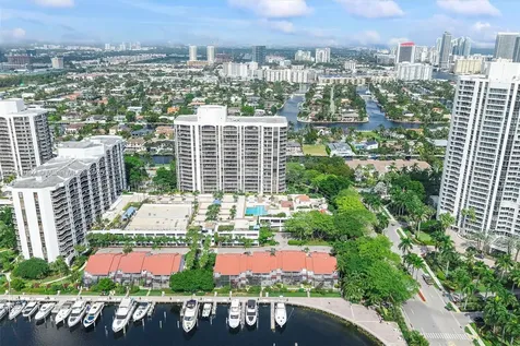 3640 Yacht Club Drive Aventura FL 33180