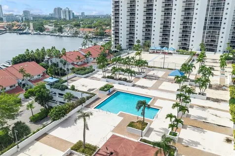 3640 Yacht Club Drive Aventura FL 33180