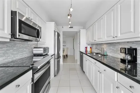 3640 Yacht Club Drive Aventura FL 33180