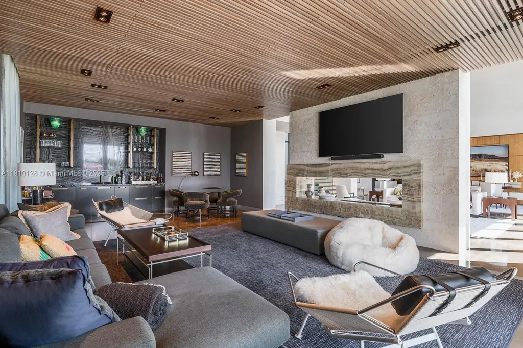 1175 Spanish River Road Boca Raton FL 33432