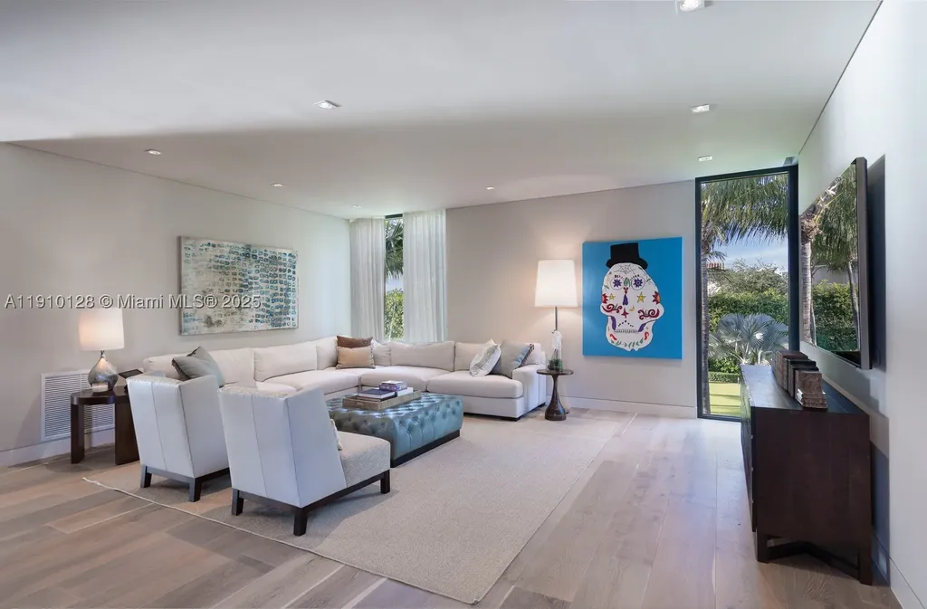 1175 Spanish River Road Boca Raton FL 33432