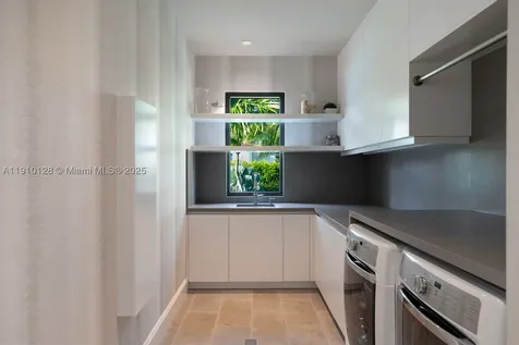 1175 Spanish River Road Boca Raton FL 33432