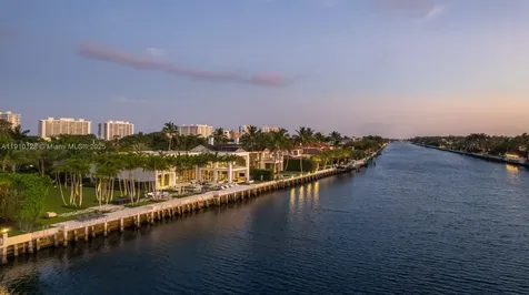 1175 Spanish River Road Boca Raton FL 33432