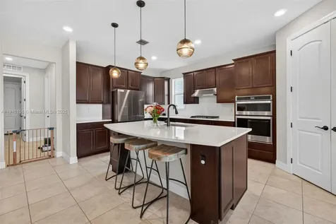 10190 SW Captiva Drive Port St. Lucie FL 34987
