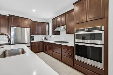 10190 SW Captiva Drive Port St. Lucie FL 34987