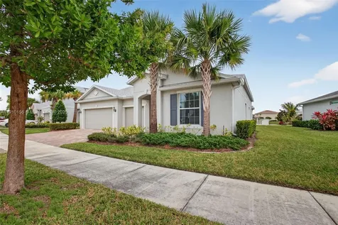 10190 SW Captiva Drive Port St. Lucie FL 34987