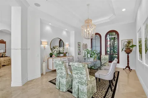 678 Hermitage Circle Palm Beach Gardens FL 33410