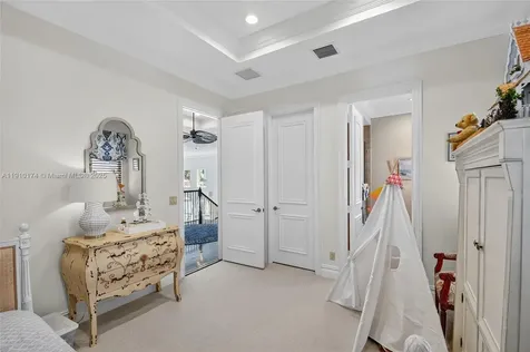 678 Hermitage Circle Palm Beach Gardens FL 33410