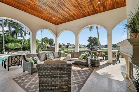 678 Hermitage Circle Palm Beach Gardens FL 33410