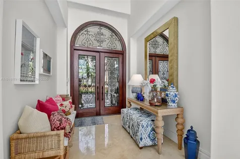 678 Hermitage Circle Palm Beach Gardens FL 33410