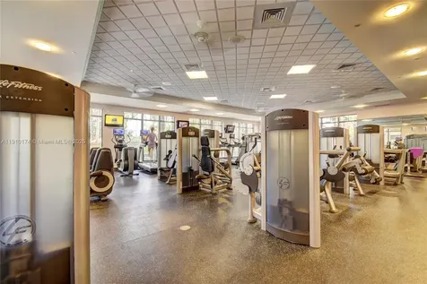 678 Hermitage Circle Palm Beach Gardens FL 33410