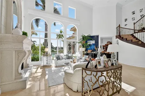 678 Hermitage Circle Palm Beach Gardens FL 33410