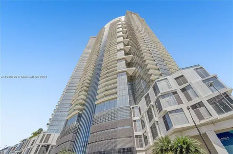 851 NE 1st Avenue Miami FL 33132