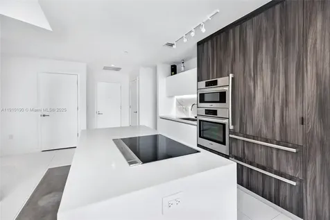 851 NE 1st Avenue Miami FL 33132