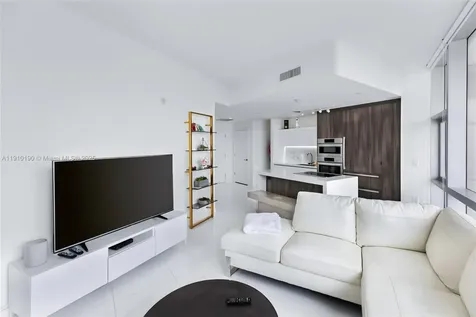 851 NE 1st Avenue Miami FL 33132