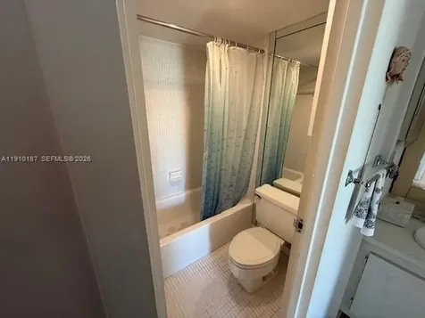 3625 N Country Club Drive Aventura FL 33180