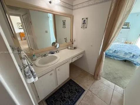 3625 N Country Club Drive Aventura FL 33180