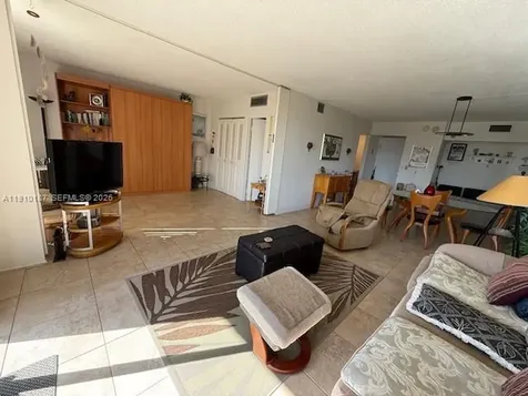 3625 N Country Club Drive Aventura FL 33180