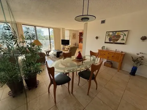 3625 N Country Club Drive Aventura FL 33180