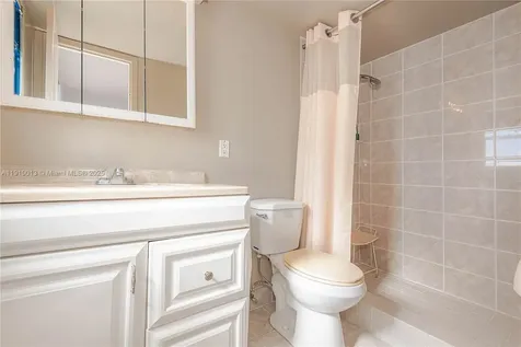 2800 Somerset Drive Lauderdale Lakes FL 33311
