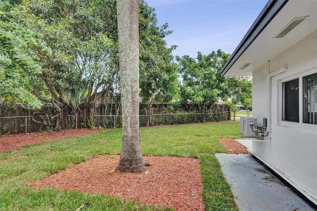 1143 NW 18th Street Fort Lauderdale FL 33311