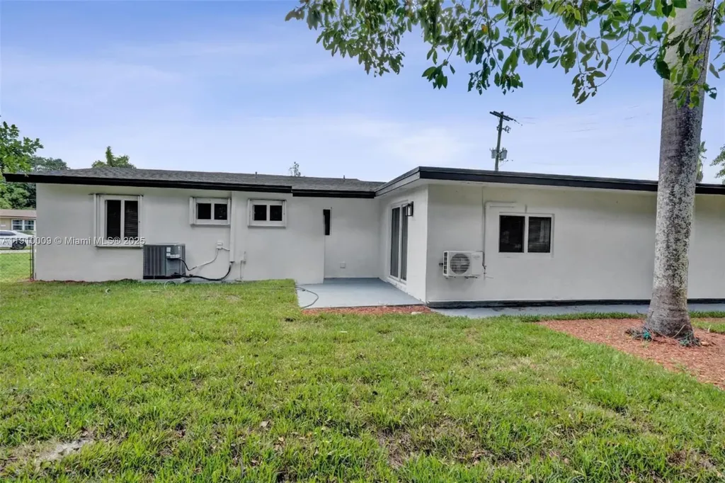 1143 NW 18th Street Fort Lauderdale FL 33311