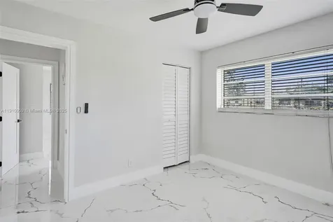 1143 NW 18th Street Fort Lauderdale FL 33311