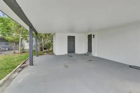 1143 NW 18th Street Fort Lauderdale FL 33311