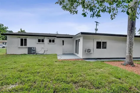 1143 NW 18th Street Fort Lauderdale FL 33311