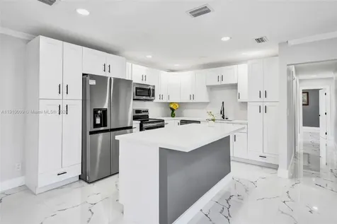 1143 NW 18th Street Fort Lauderdale FL 33311