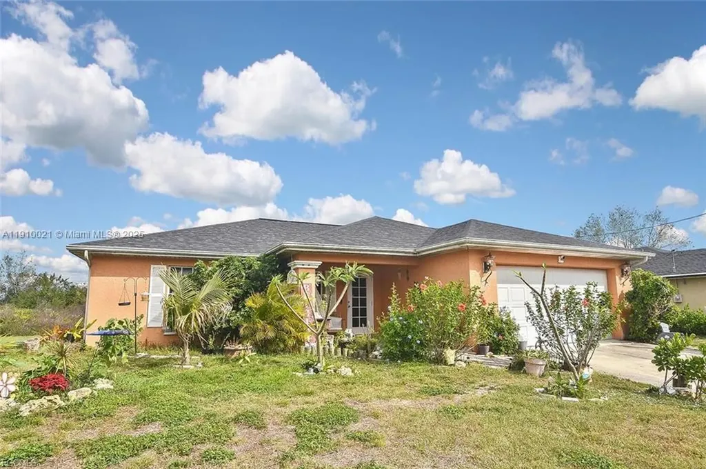 2612 66 Street W Lehigh Acres FL 33971