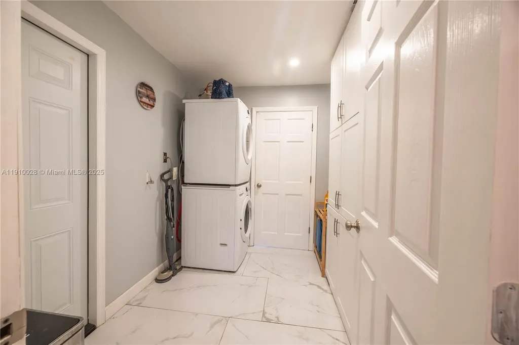 11351 NW 37th Street Coral Springs FL 33065