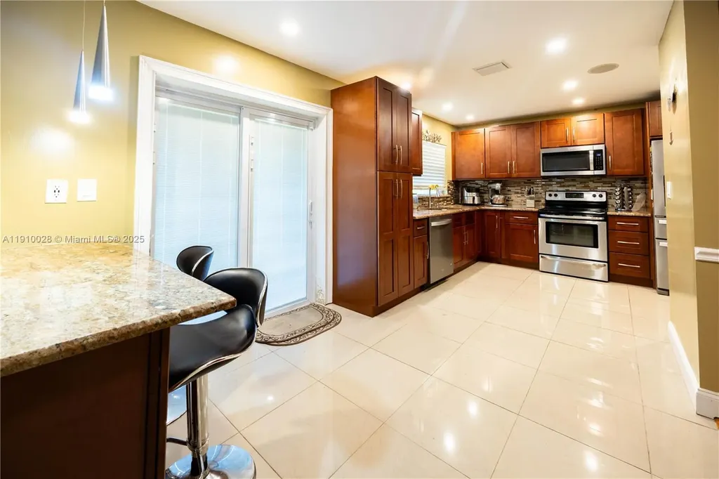 11351 NW 37th Street Coral Springs FL 33065