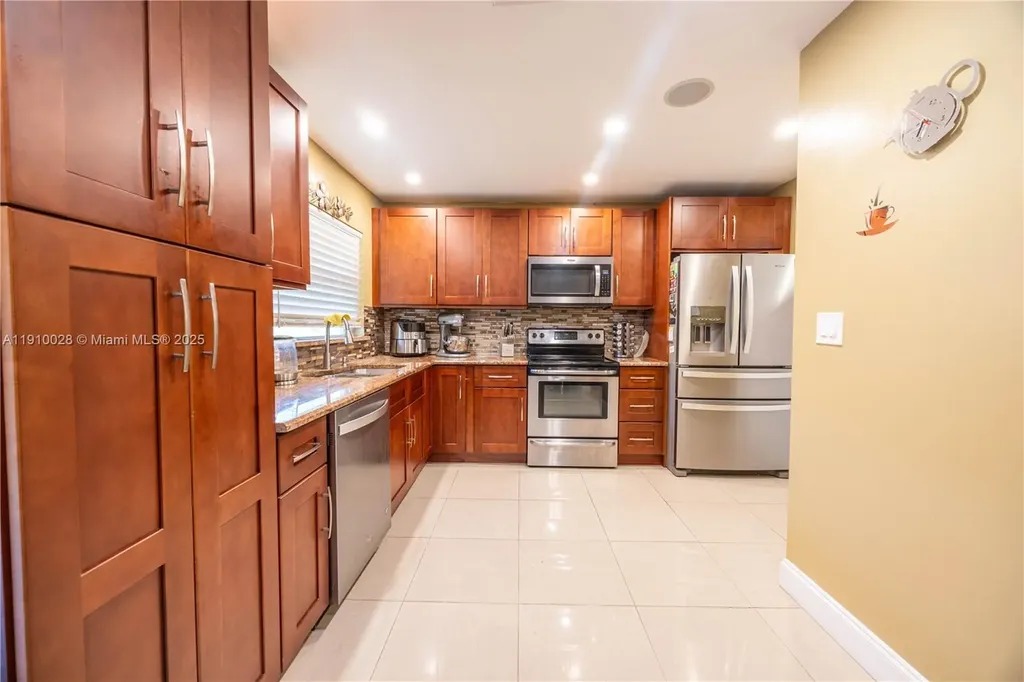 11351 NW 37th Street Coral Springs FL 33065