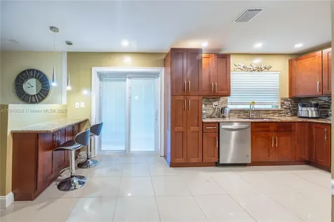 11351 NW 37th Street Coral Springs FL 33065