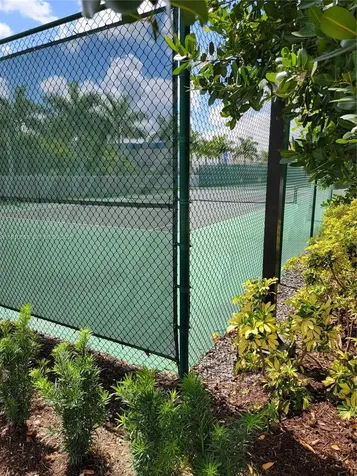 10280 NW 63rd Terrace Doral FL 33178