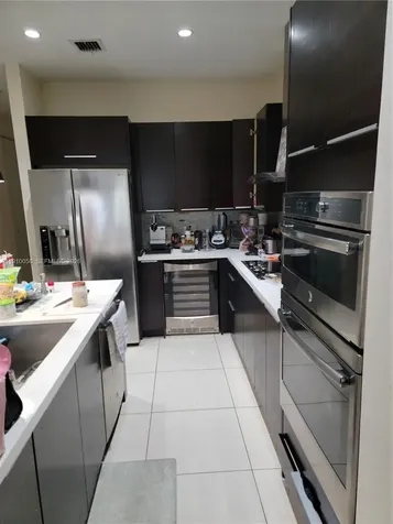 10280 NW 63rd Terrace Doral FL 33178