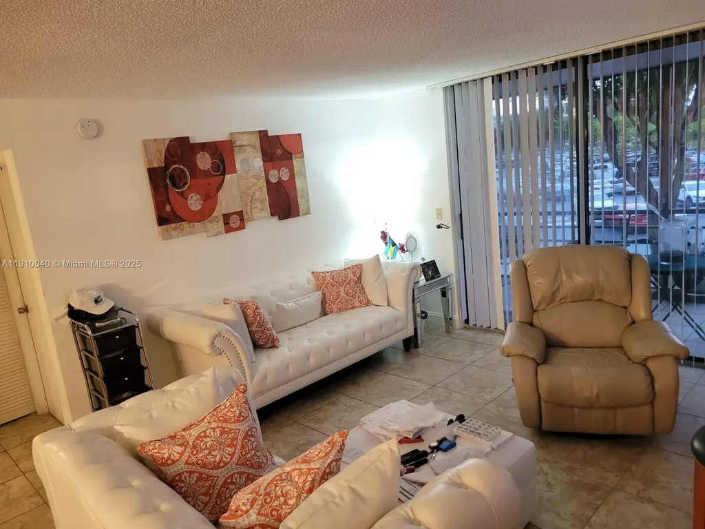 1400 Saint Charles Place Pembroke Pines FL 33026
